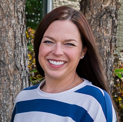 Kallie, Dental Assistant & Friendtist